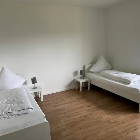 Colleen Homes Monteurwohnung Blumenstr 1b * Barntrup