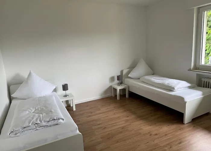 Colleen Homes Monteurwohnung Blumenstr 1b * Barntrup